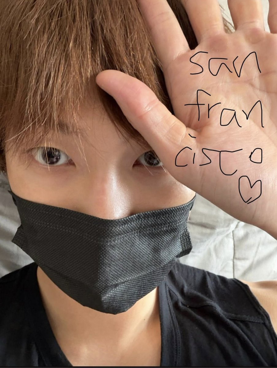 Arikive4's tweet photo. The contrast between his intense dragon eyes and those sweet doe eyes 😭 I’m crazy for him https://t.co/LIwrHxsMIg