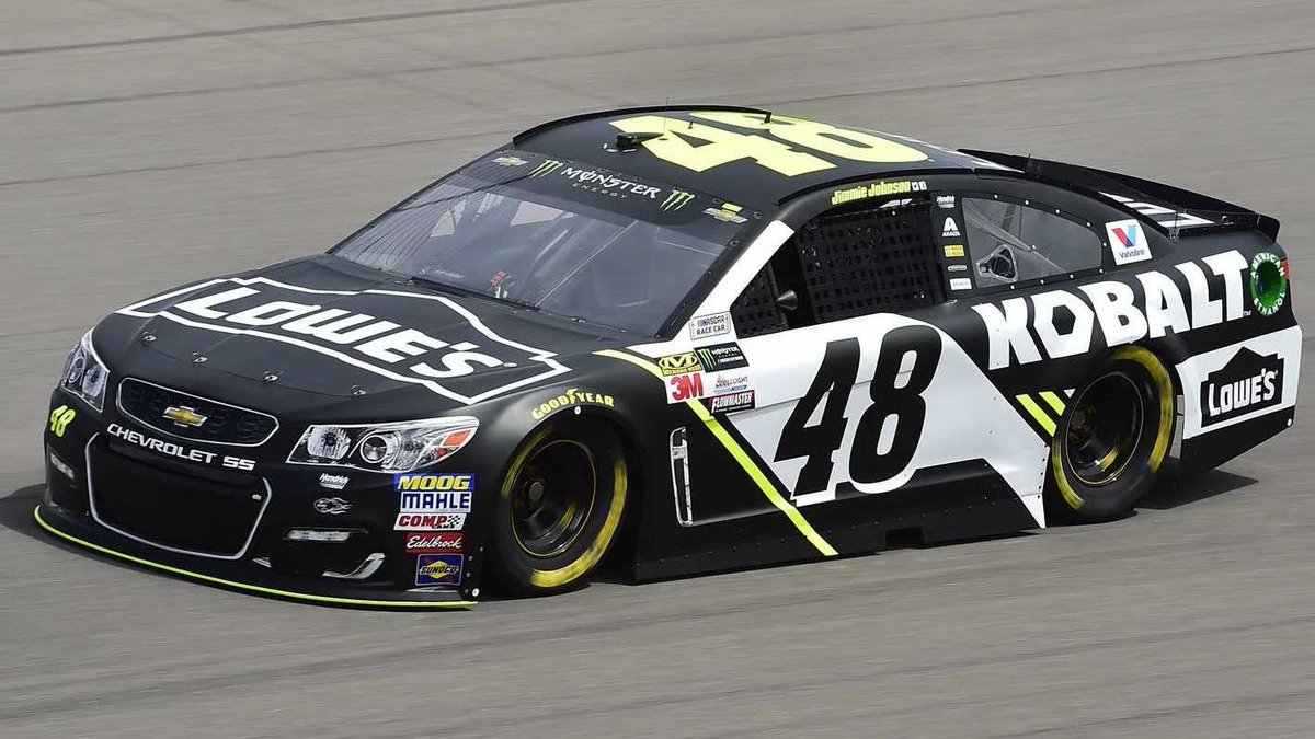TyLivs54's tweet photo. Personally, I don't believe we appreciated how sexy the 2017 Lowes/Kobalt paint scheme really was. https://t.co/MhRO9uHygf