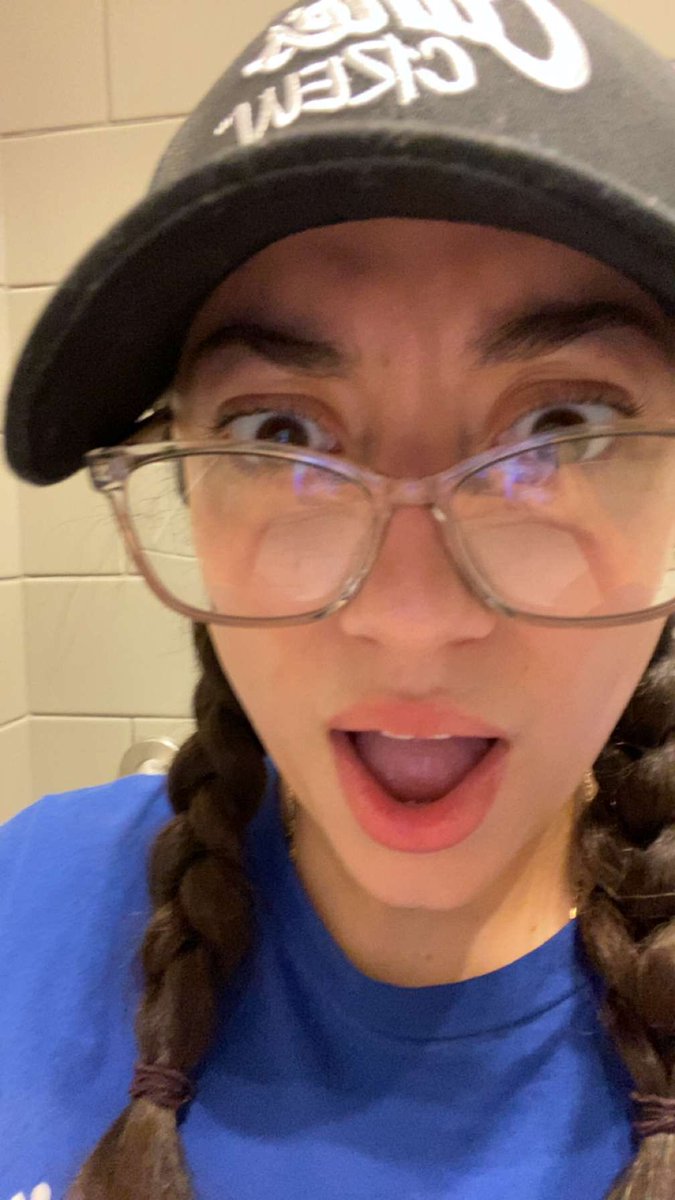 Hhhpkr's tweet photo. She can’t believe gooners stroke their pole to her innocent face 🤤💦 #clovis #bop https://t.co/pUoMbbX5YQ