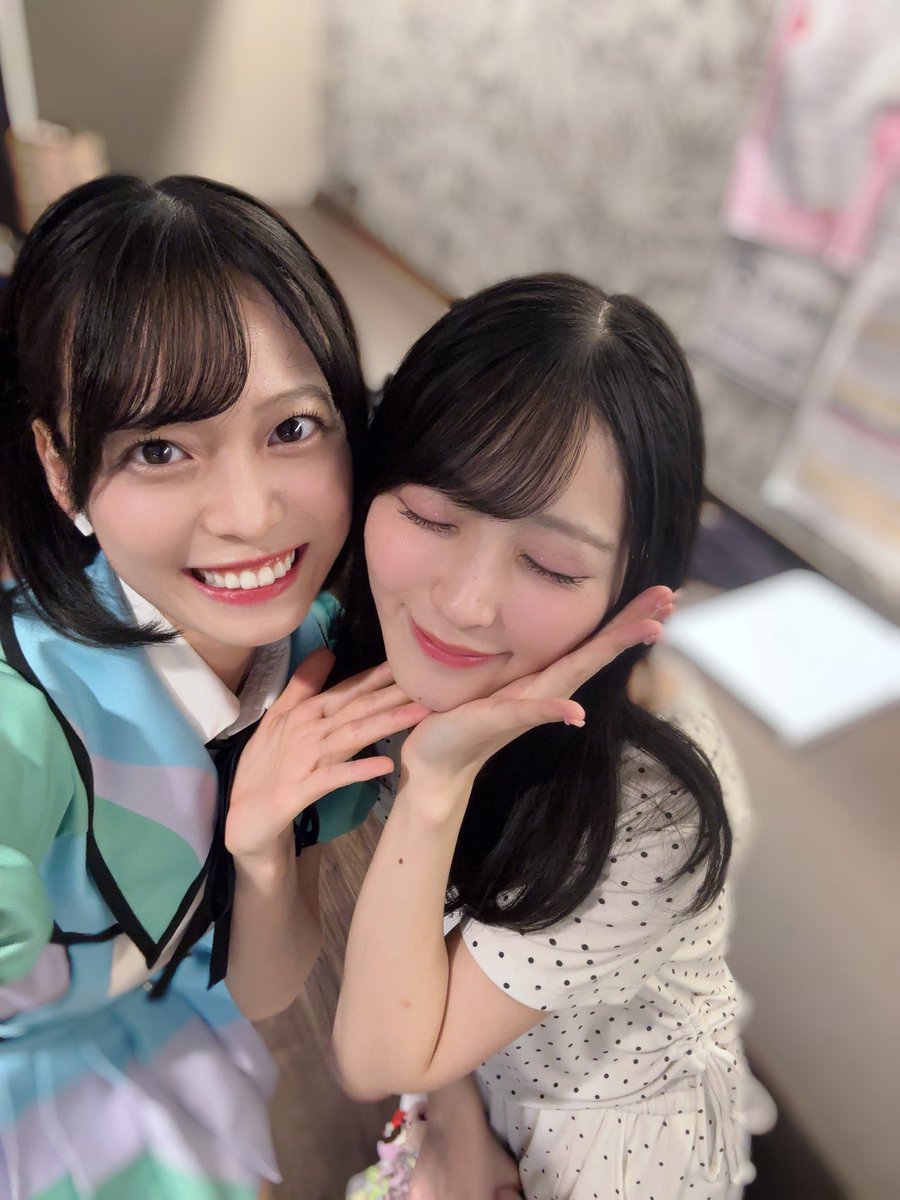 saechan_akb48's tweet photo. 私にとって、ずっと憧れの一番星
佐藤綺星さん👼🏻🌟

加入前AKB48劇場に行ったあの日、客席から見た姿。
さらに増した輝きを今度は同じステージから見上げて、自分でも驚くほど涙が止まらなくて、感動と勇気をもらいました。

私も背中を追いかけて、いつかそんな存在になりたいです！
だいすきです❤️🤍 https://t.co/4HH7XkQ5ZI
