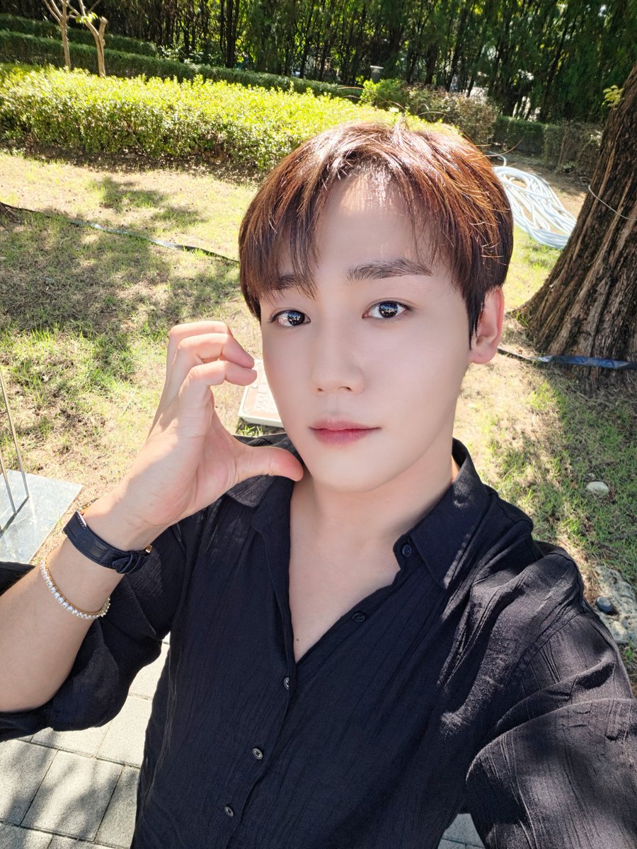 GoldenChild's tweet photo. [💡] #골드니스 여러분!
잠시 후 9:00 AM 국회방송 #내생활속헌법2
#이장준 이 출연합니다. 

#GoldenChild #골든차일드 #GNCD
#LEEJANGJUN https://t.co/49PPoR4A95