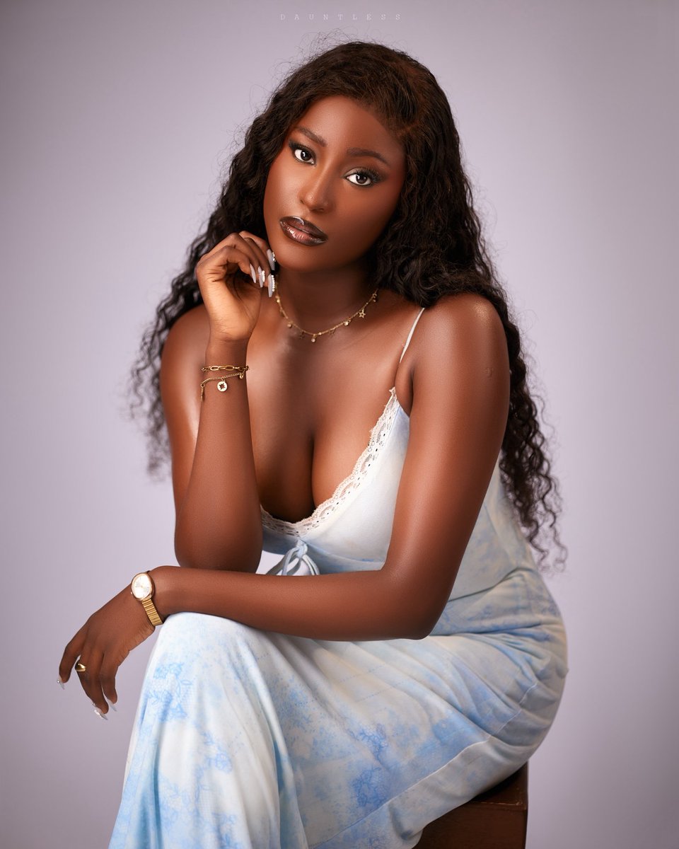 Heis_Dauntless's tweet photo. PORTRAIT OF OYINADE

photographedby me 

Here's the sign you need to book us for your portrait/Birthday today!
Send us a DM or WhatsApp:
+2347018062874
#lagosphotographer #birthdayshoot #creatorsearchinsights #epe #eksu https://t.co/dU9tiIdG8A