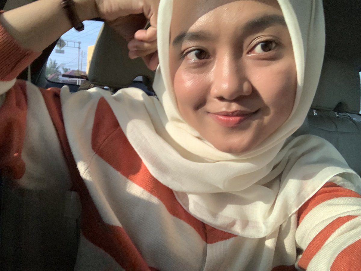 ryesmazp's tweet photo. mata udah mulai keliatan tuanya🤏🏻 https://t.co/iv3XGNNbXG
