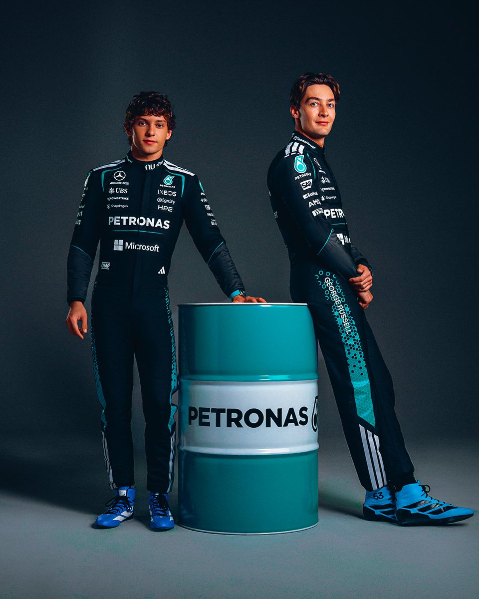 MercedesAMGF1's tweet photo. The PETRONAS photoshoot pics you didn't know you needed 💚 https://t.co/drGQr5xPTS