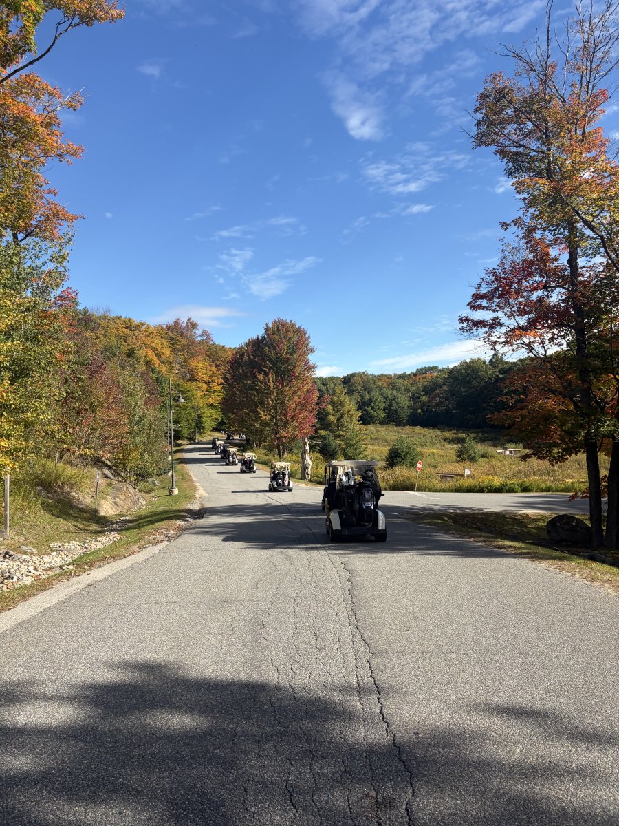 OntConstSec's tweet photo. Kicking off our Annual Conference &amp; Labour Relations Forum with a round of golf at The Rock! ⛳️

Great conversations, friendly competition and the perfect start to a few days of connecting, learning and collaborating. Let’s get the conference underway! https://t.co/0rFtQrUCSe