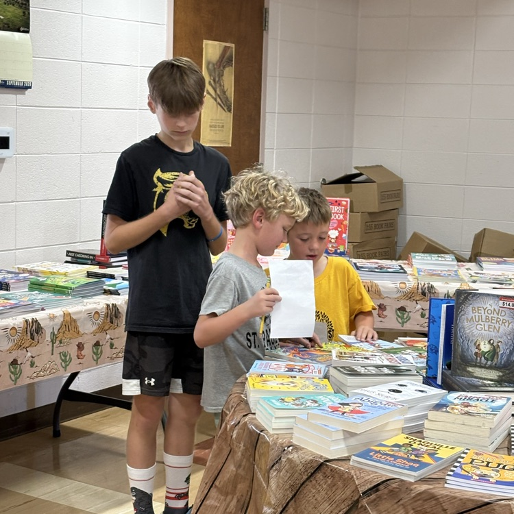 SPLSPanthers's tweet photo. Book Fair Fun! https://t.co/QR9gAoo3we