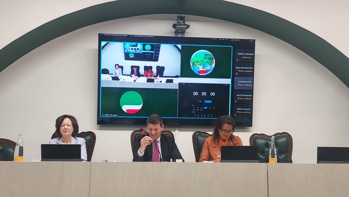 Cisl_Lazio's tweet photo. Comitato Esecutivo Cisl Lazio presentazione del Libro Verde.
Rilanciamo il dibattito sul futuro con 11 priorità su crescita, lavoro, fisco, welfare e partecipazione per superare l’emergenza e affrontare con visione le grandi transizioni. https://t.co/jWIAaM3SID