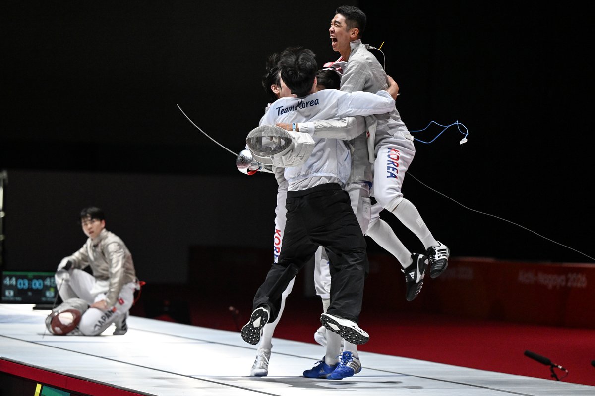 FIE_fencing's tweet photo. The Asian Games in Aichi-Nagoya have come to an end, but there are plenty of moments from the fencing competition worth looking back on. 🤺📸

Here are some of our favourite shots from a week of competition, celebration and some seriously good fencing. 🌏 

#fencing #escrime #esgrima #asiangames2026