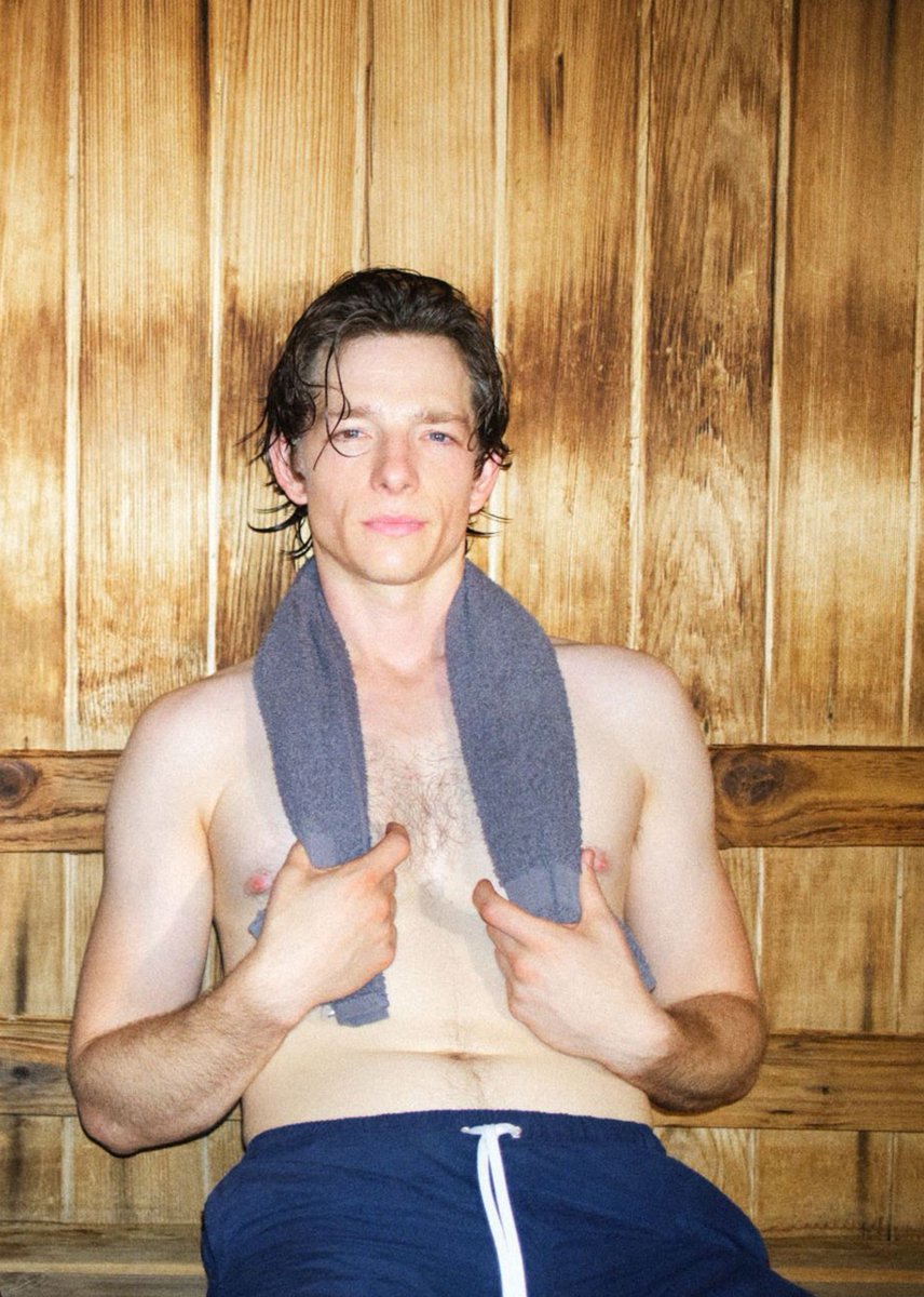 lach1mera's tweet photo. mike faist what the fuck https://t.co/dmUImymRRW