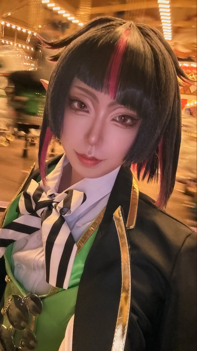 Pruumo7's tweet photo. アウパしたぞ🦇
初Dハロは軽音部とマブと🐱というある意味謎メンでいました
久しぶりにはしゃいだぁ

 #Dハロ仮装2026
 #Dハロツイステ https://t.co/J9vmdg5PgI