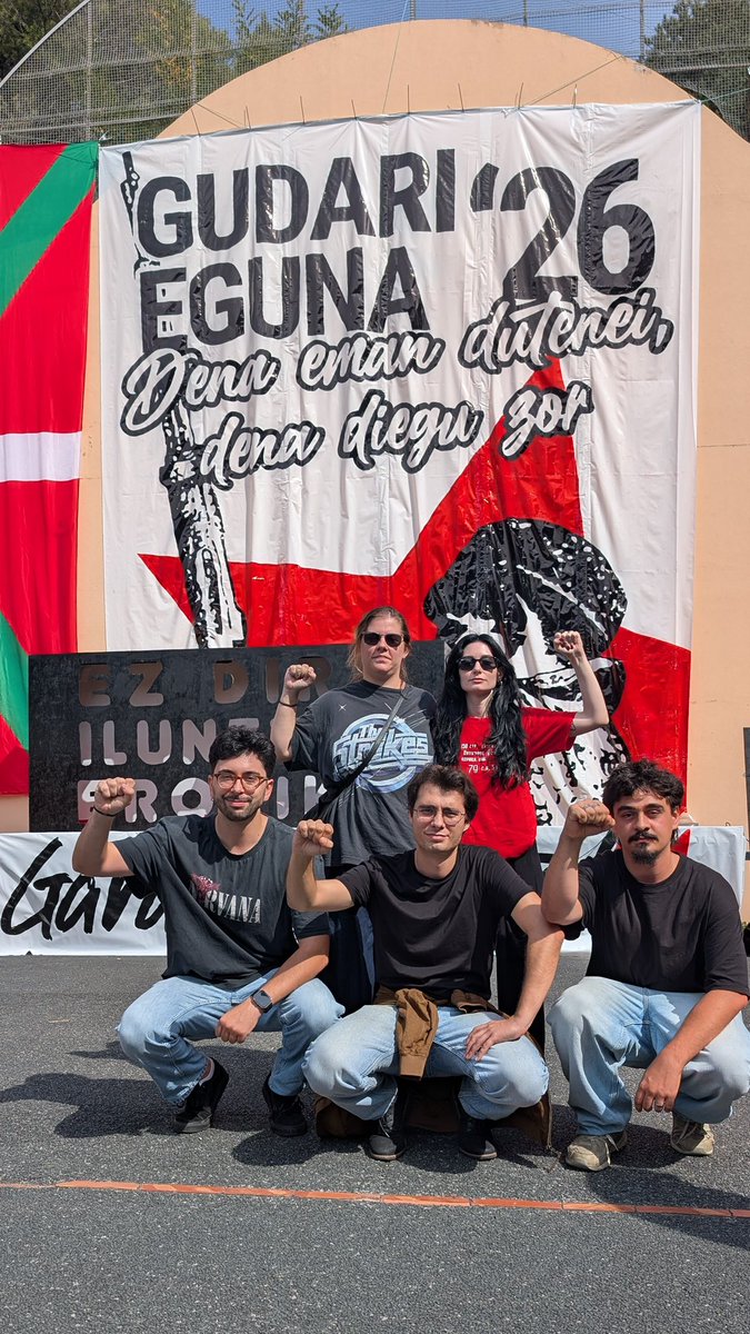 PCRG_gal's tweet photo. Acompañando aos camaradas de @jardun_koordinadora no seu Gudari Eguna.

Pola independencia, o socialismo e o internacionalismo proletario! ✊🇨🇳 https://t.co/odqcHXuNC7
