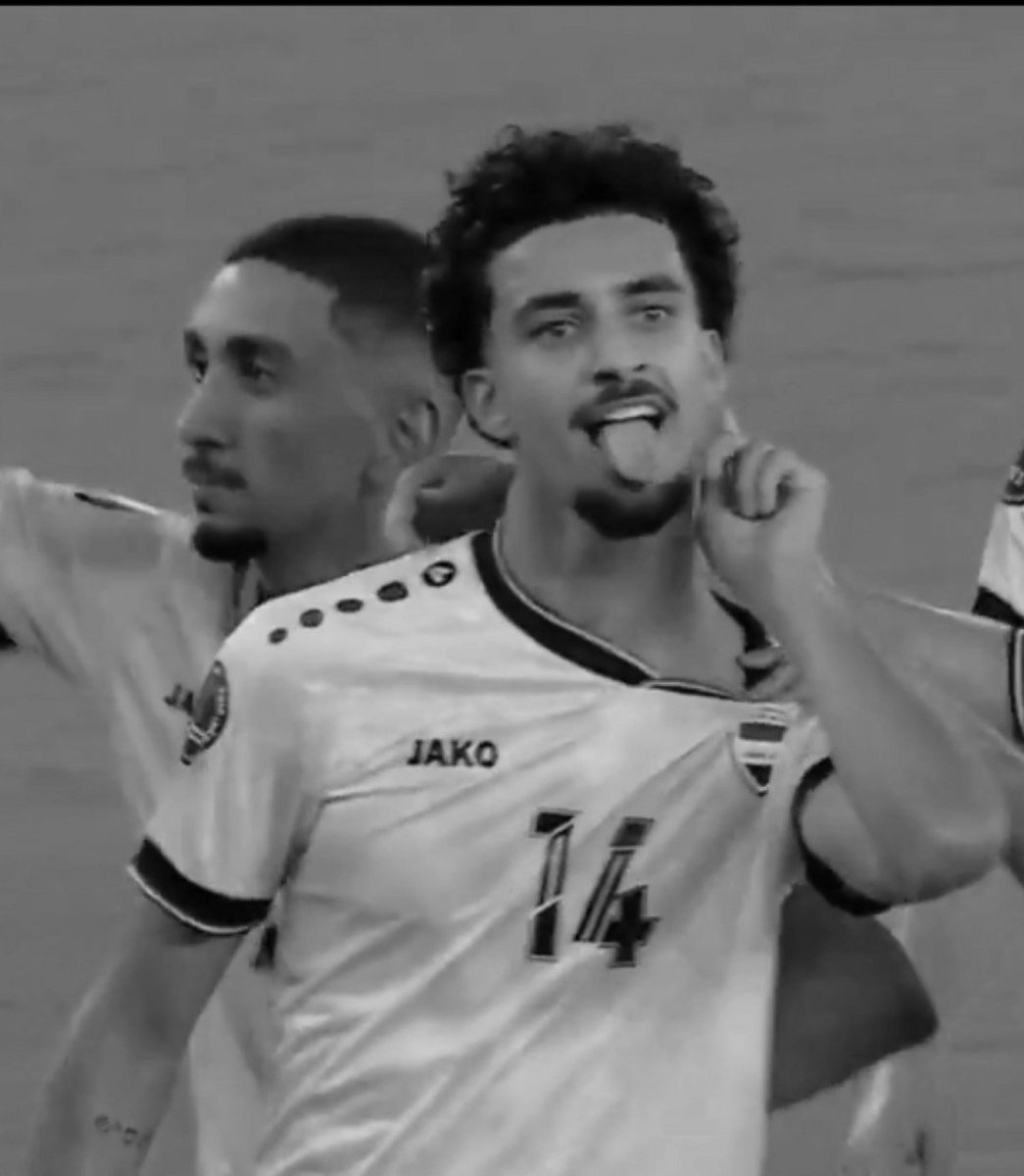 h66k9's tweet photo. @ferasaloan والله مسكين الكويتي كل شويه يشجع منتخب ضد العراق هذا النقص و العقده راح تستمر طول لعمر عدكم ضد العراق يا خنازير يلا براااااا https://t.co/1rQUtiIm9t