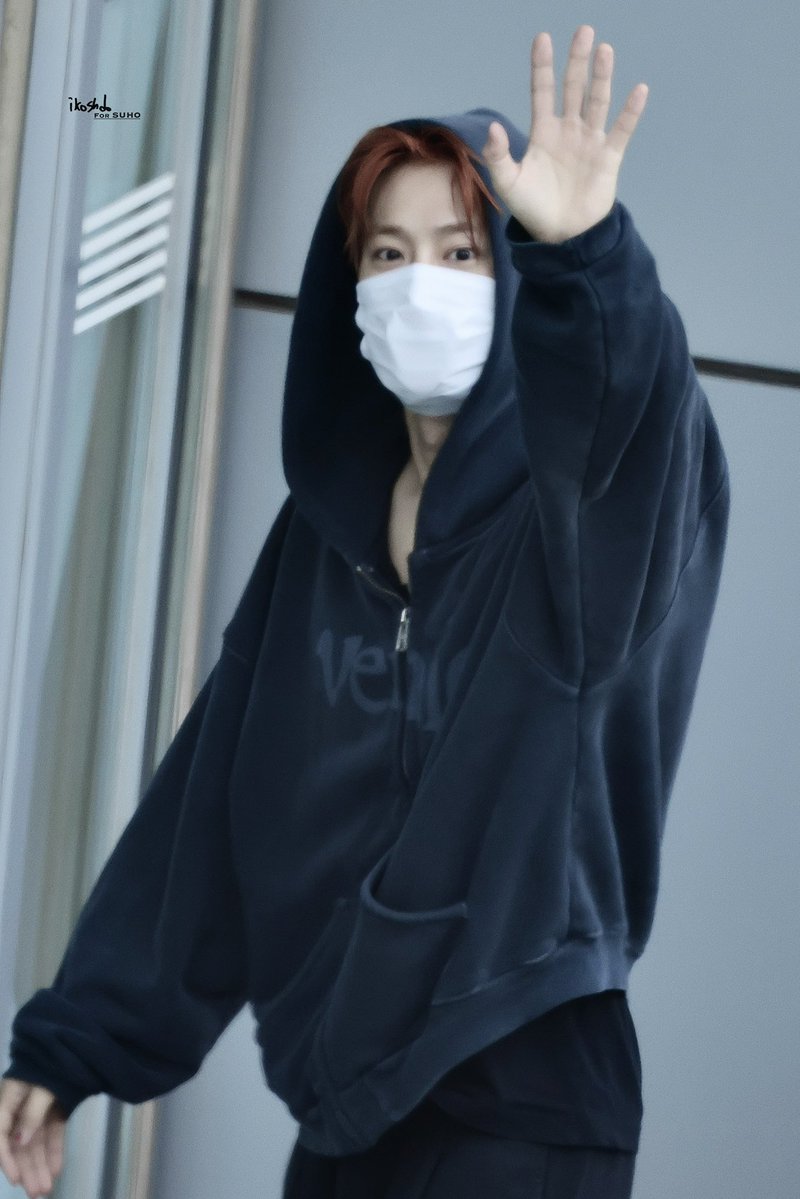 ikoshdo_522's tweet photo. 250928
#SUHO #수호 #준면 #スホ 
#金俊勉 #EXO @weareoneEXO https://t.co/fry2kdEeZH