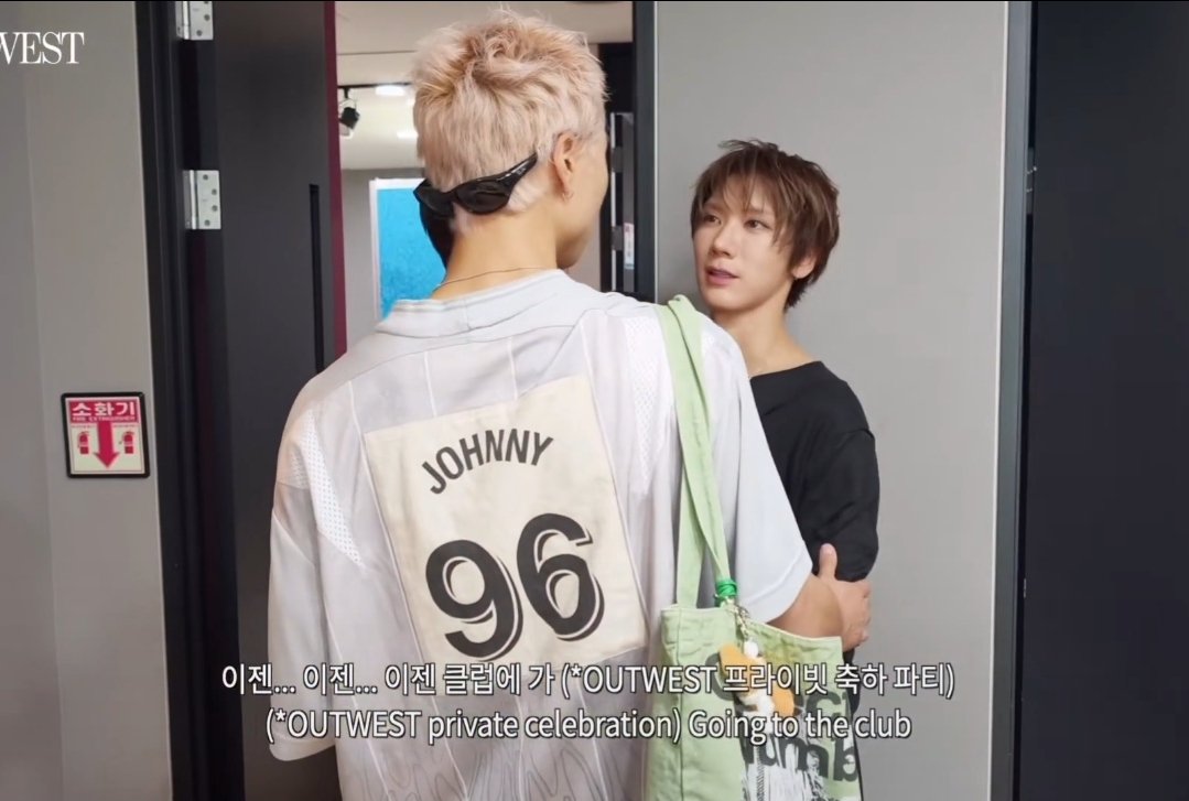 oil_5590's tweet photo. 쟌형이 일방적으로 너무 만지시잖아;;; https://t.co/krOCCbTEwB