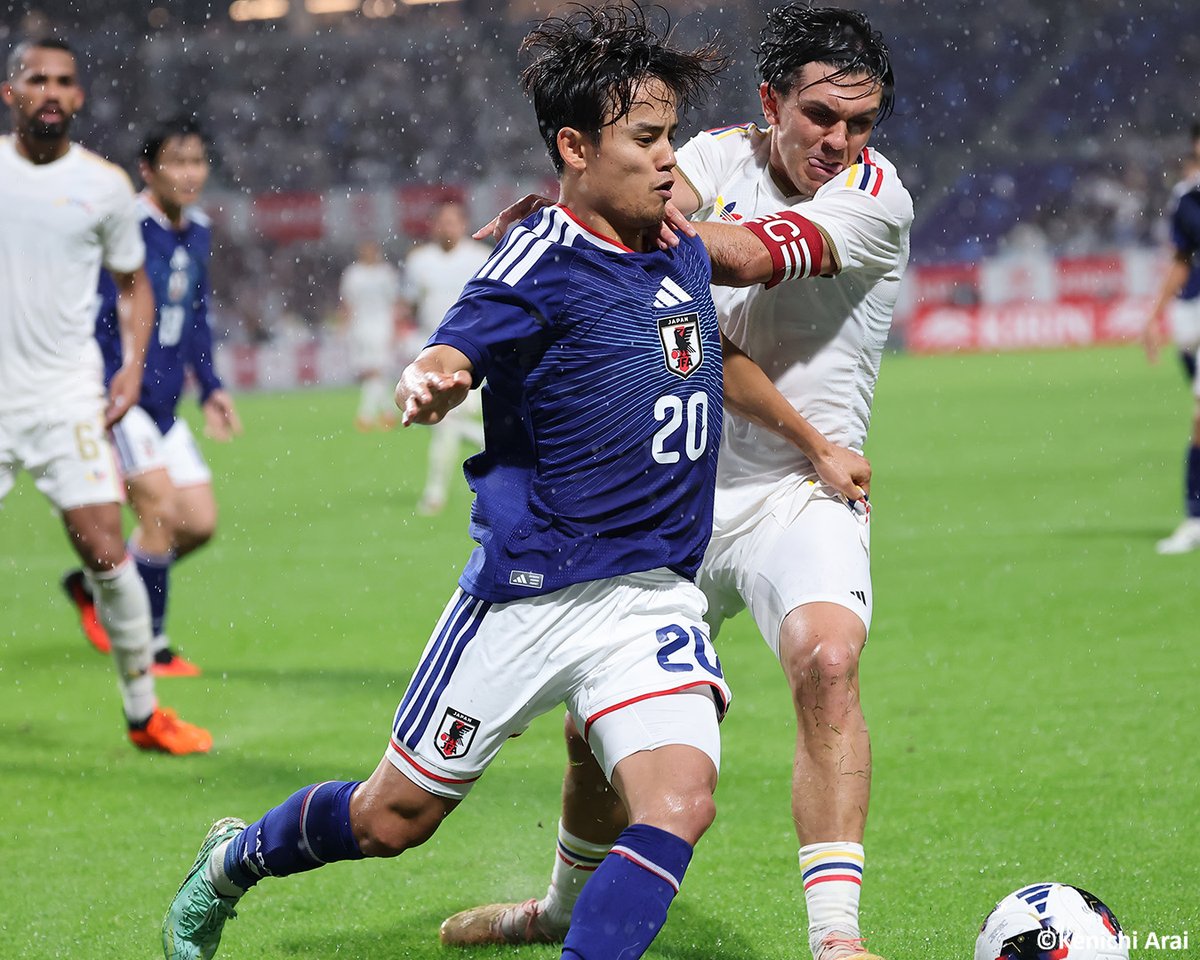 GoalJP_Official's tweet photo. 🇯🇵 起死回生の劇的PK弾！ベネズエラ撃破 🇻🇪

後半、主力を投入した日本はKO直後に失点するも、その3分後に上田綺世が同点ゴール！

終盤にはPK献上かと思われたが、その直前に久保建英がPA内でファウルを受けており、逆に日本代表がPK奪取！これを上田綺世が決めて逆転勝利！

#サッカー日本代表 #SAMURAIBLUE

日本 2-1 ベネズエラ