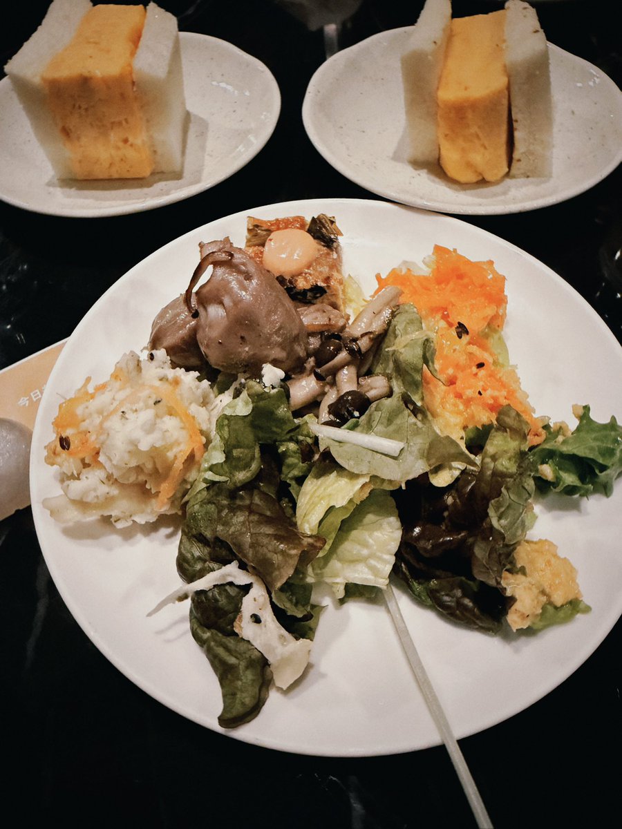 gentlemanmonkey's tweet photo. 飲み放題で「頼んだ酒、まだかな」となる人へ。
仙台のドリームホームはセルフ式。

自分で選んで、自分で作る。
遅いとしたら、何を飲むか迷ってる俺。

この棚、選ぶだけでも楽しい。

📍 Living Bar Dream Home Sendai（ドリーム ホーム）
https://t.co/n7PgWRn3Dq

#仙台居酒屋 https://t.co/vaGdoAxk4l