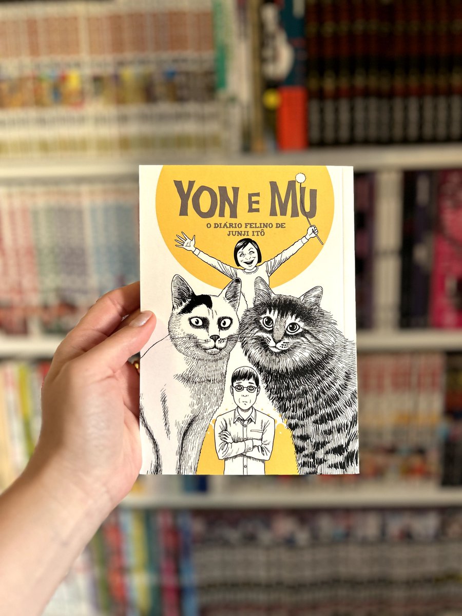SendaiEditora's tweet photo. À venda na loja da Sendai Editora:
😾 Yon e Mu: O diário felino de Junji Itô
📦 Portes grátis para Portugal e Galiza! 🇵🇹
📄 Formato: B6, 114 páginas
🌀 #ItoJunji #伊藤潤二 #cathorror @junjiitofficial
🔗 Compra em https://t.co/H3fn9WKA1a https://t.co/jbPRFcQE6c