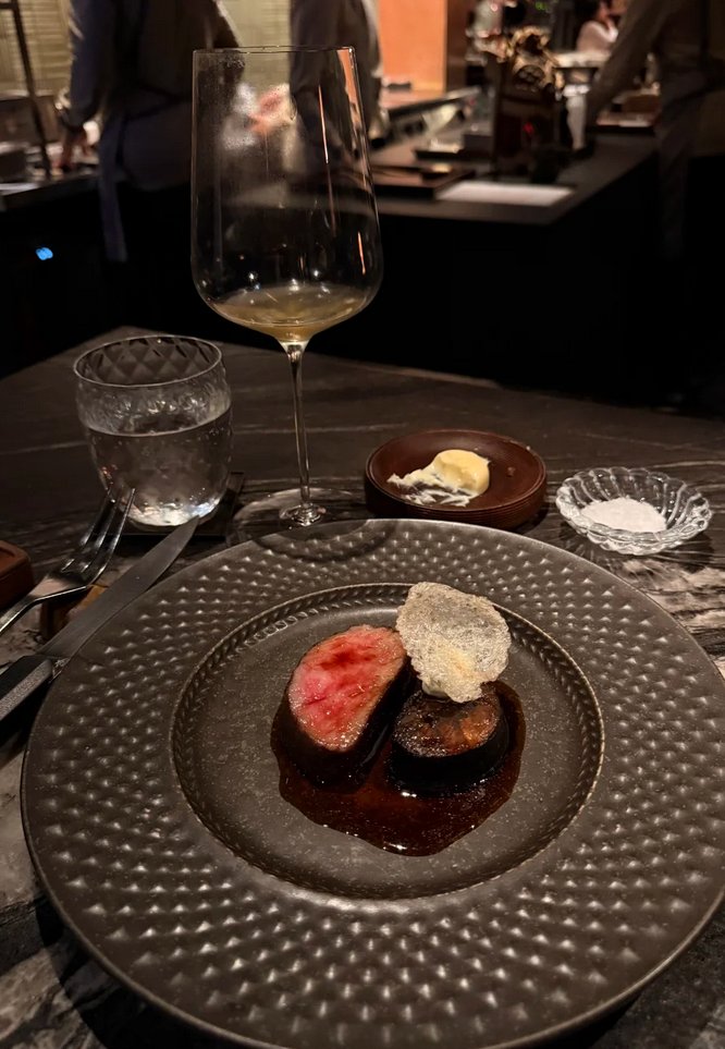 Mary43923573's tweet photo. Michelin Two-Star ⭐📷First Experience of Sri Lankan Cuisine. https://t.co/OYvHq2tmzT