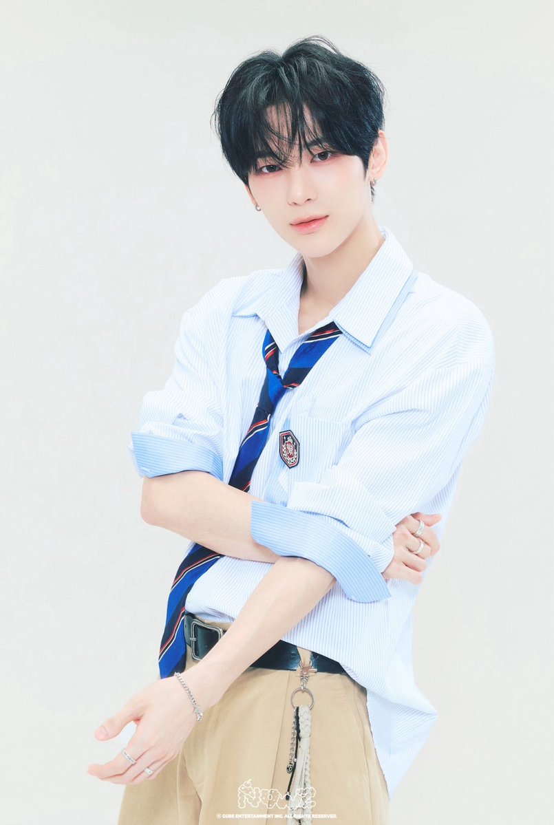 foxsiyoon's tweet photo. 압도적 애기야ㅏ https://t.co/5By5HJpsYc