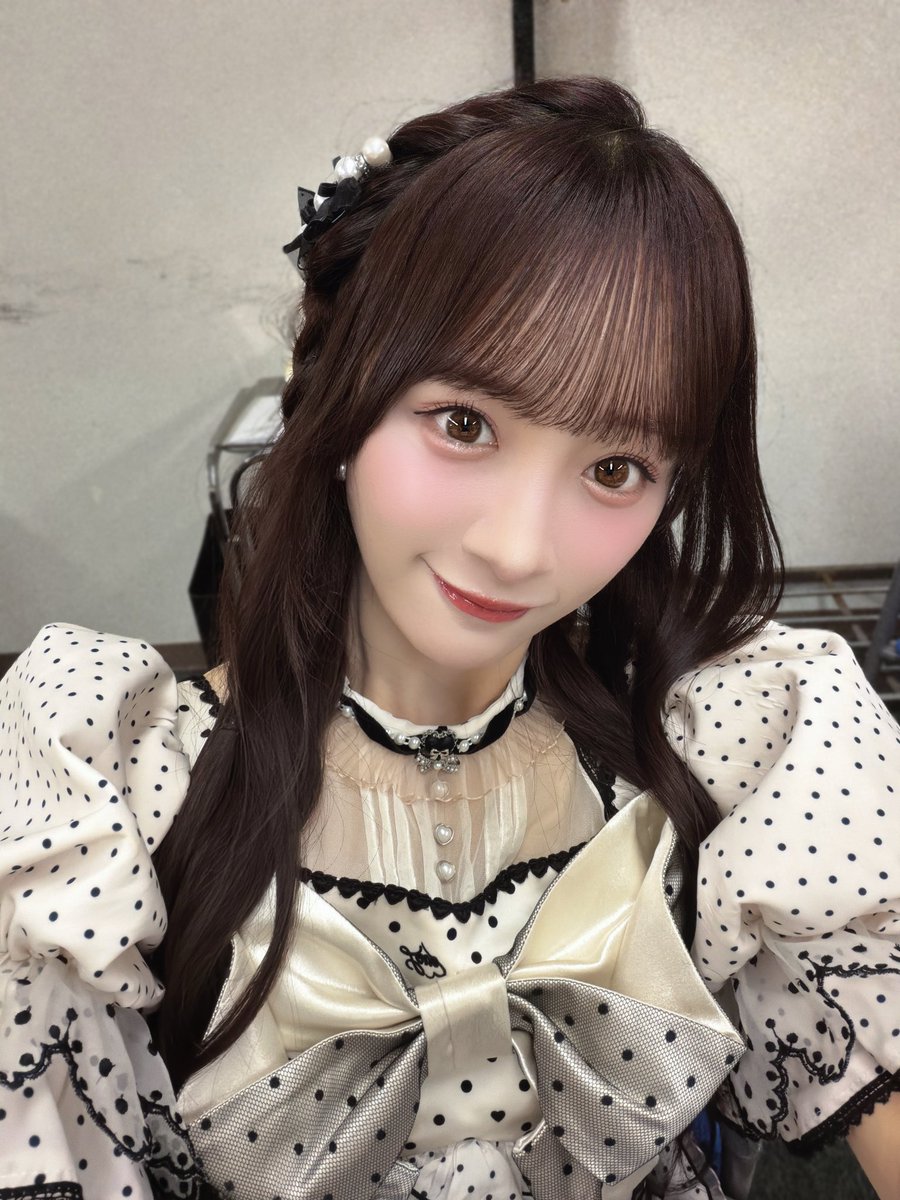 otoshima_risa's tweet photo. 東京スペイベ
ありがとうございました🗼
みんなの顔がよく見えるスペイベ☺️
今日も見えてたよ〜

気づいてないのかにゃチャレンジ
結構いけたと思ったら全然だった😂

雨の中来てくれてありがとう！！
今日は、編みたらししたよ^_^ https://t.co/lSmXyPLJS3