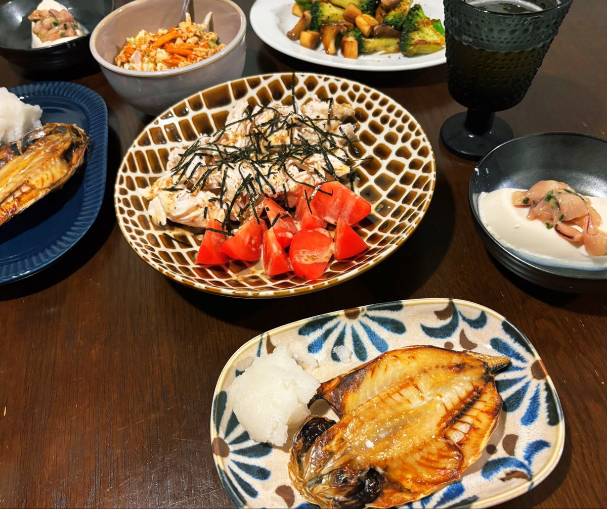 osdysy's tweet photo. 粉々になっちゃった柿ピーをポテサラにかけた！ https://t.co/8tzR3aHLgT