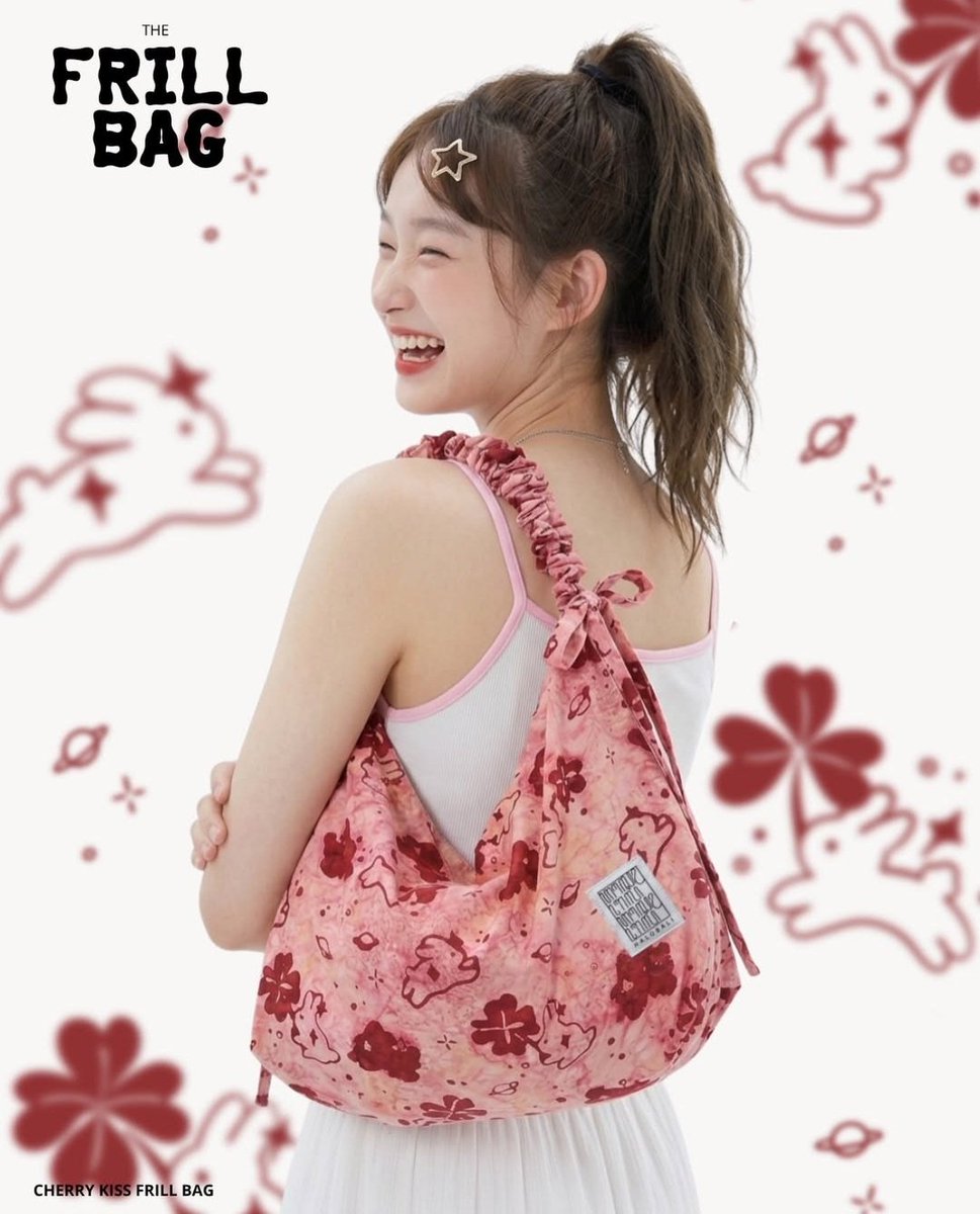 cherryouung's tweet photo. TOTE BAG YANG VIRAL DAN SELALU SOLD OUT DI KOREA AKHIRNYA STOCK LAGI DI SHOPEE! 😭😭 https://t.co/Z7zrNG5cjV