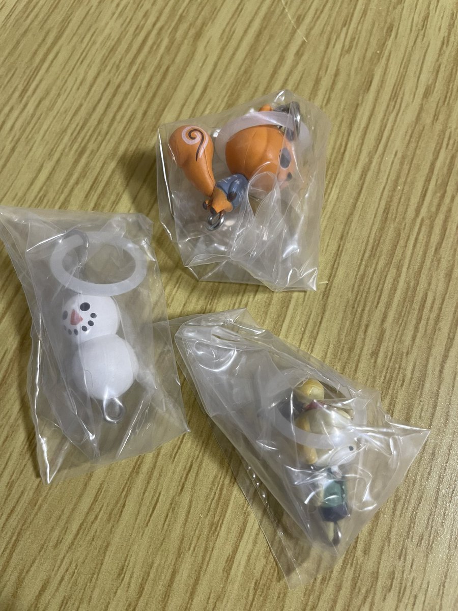 5hiori_06's tweet photo. 【交換】どうぶつの森 つながリングチャーム ガチャ めじるしアクセサリー あつ森  

【譲】しずえ　ゆきだるま　ララミー
【求】まめきち > その他めじるし

まとめて交換してくださる方優先です。
神奈川・東京で交換してくださる方優先ですが郵送でも可能です🉑

お気軽にお声掛けください！ https://t.co/phx7LEPKTp
