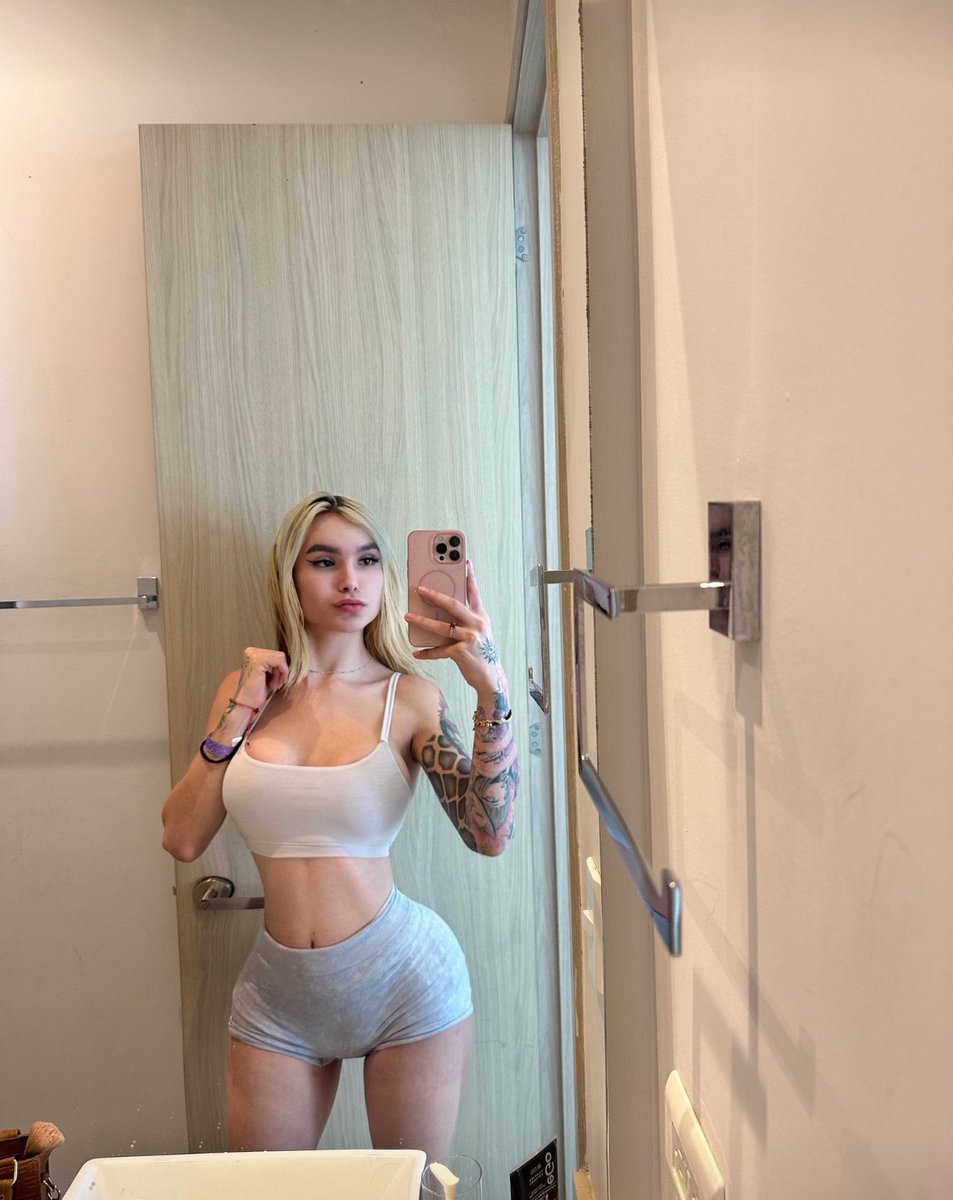 Alejitafox's tweet photo. I am looking for a gym partner 👀 #trans #nsfw #chudai https://t.co/KdALGxb9UB