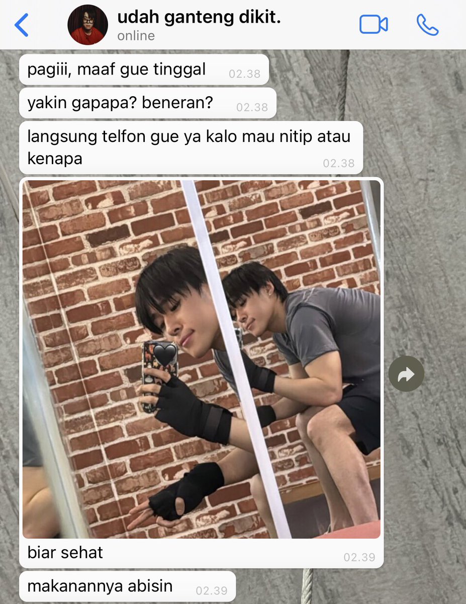 tequirlla's tweet photo. nuthong few tweets au. 

tapi pernah gak sih sakit dan diurusin tapi malah makin sakit soalnya kebanyakan salfok sama yang ngurusin? https://t.co/CEeWXJiSzW