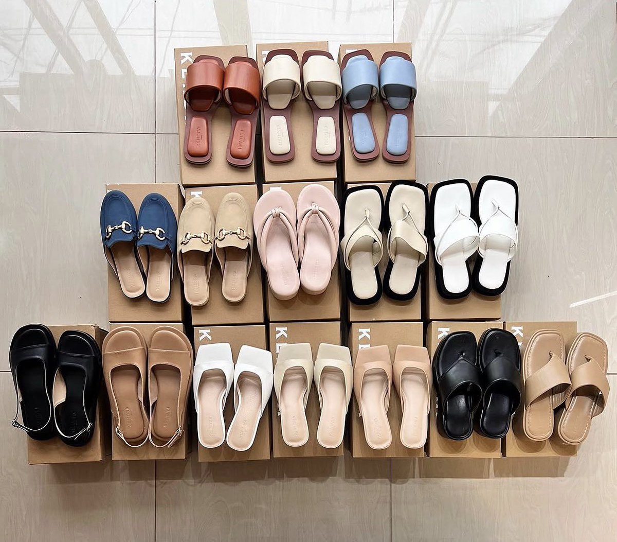 alluraxxsss's tweet photo. MARIKINA SHOES WITH A STORY BEHIND THEM. 🇵🇭👠

Hindi lang pala basta locally made—Kendra Manila is handcrafted by local artisans who put so much work into every pair. 🥹

What I love even more? Their story is also about helping traditional shoemakers who lost their jobs during the pandemic and giving them a way to continue their craft. 🤎

So when you support a local pair, you’re not just getting cute shoes—you’re also supporting Filipino craftsmanship and local livelihoods. 🇵🇭✨