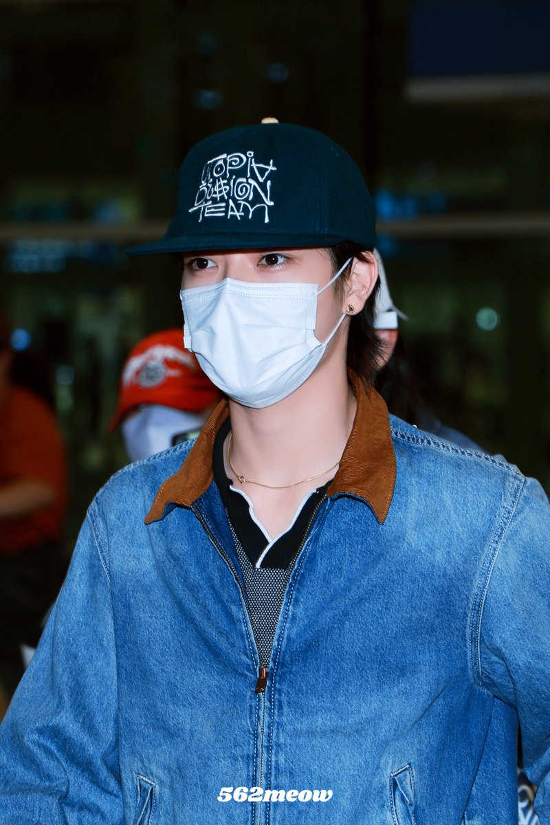 562meow's tweet photo. 260928 icn

살 너무 많이 빠진 것 같아서 속상해...ㅠ

#LNGSHOT #롱샷 #OHYUL #오율 https://t.co/UuHHn389r0