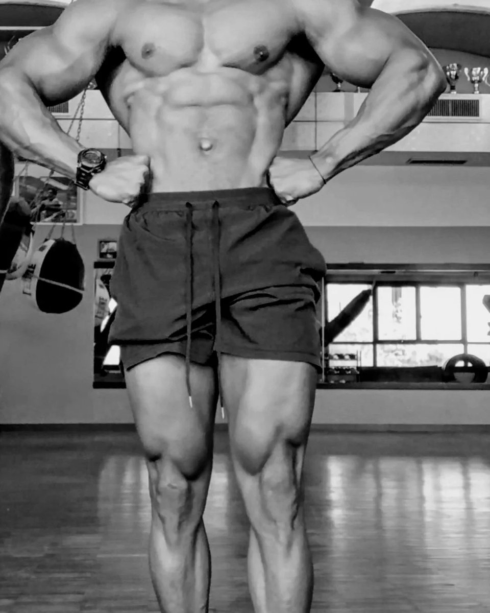 fullmoonband's tweet photo. #backworkout #workhard #workoutmotivation #workouts #palestra #gym #niceday☀️ #fitfam #fit #fitnessmotivation #fitness #fypシ #filmmaker #recent4recent #likesforlike #instalike #photography #performance https://t.co/Fq4Ni6Vfxs