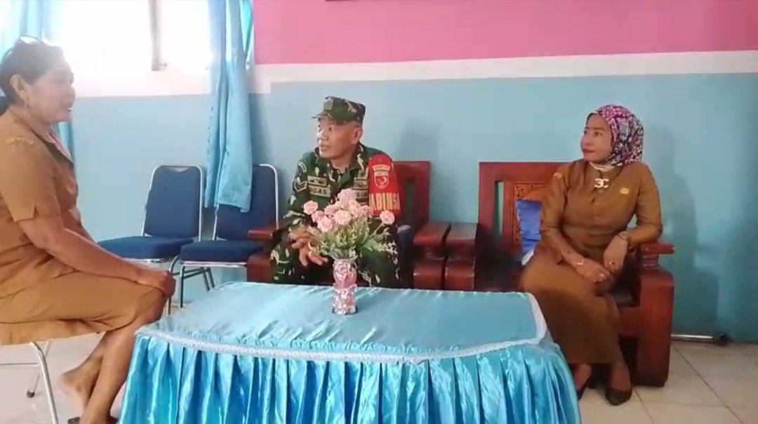 M1513sbb's tweet photo. Babinsa Piru Siap Dukung Program Sekolah SD Negeri 1 Piru.

Baca Selengkapnya;
https://t.co/U9YIMnGrwT https://t.co/0N1RzkgaTi