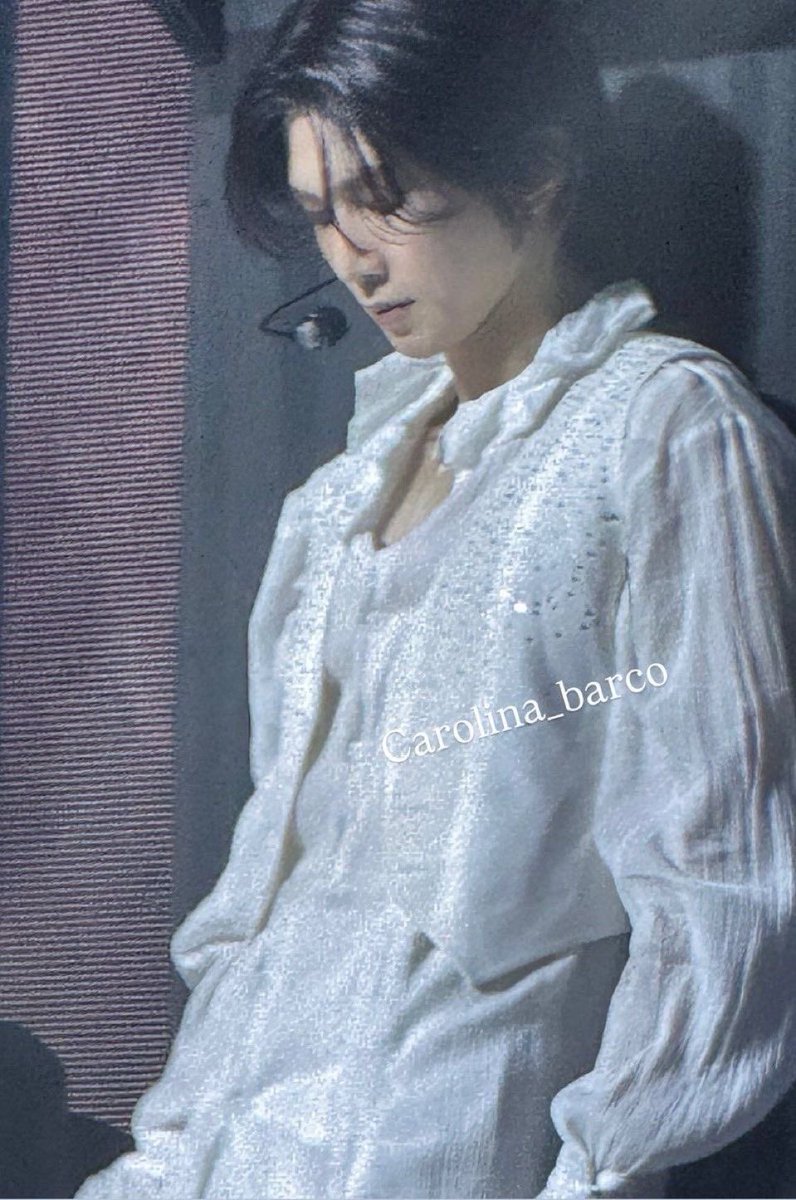 YEOTEEZx's tweet photo. AN ACTUAL ANGEL !!! https://t.co/lcD59V0j3m