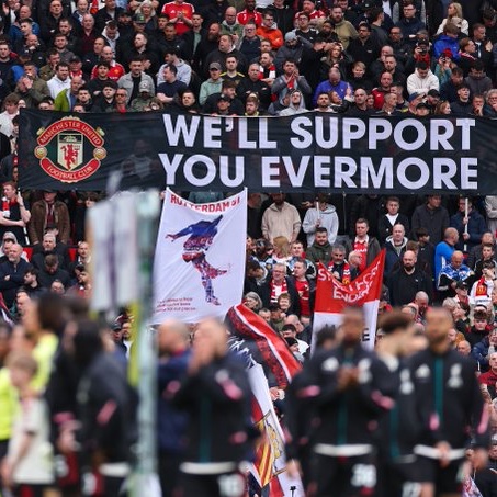 UnitedUpdates's tweet photo. 🚨🚨 | 𝐁𝐑𝐄𝐀𝐊𝐈𝐍𝐆: Manchester United Supporters’ Trust have DEMANDED that the Premier League STRIP Manchester City of their titles. [@StevenRailston] #mufc https://t.co/HQ1SgOafvH