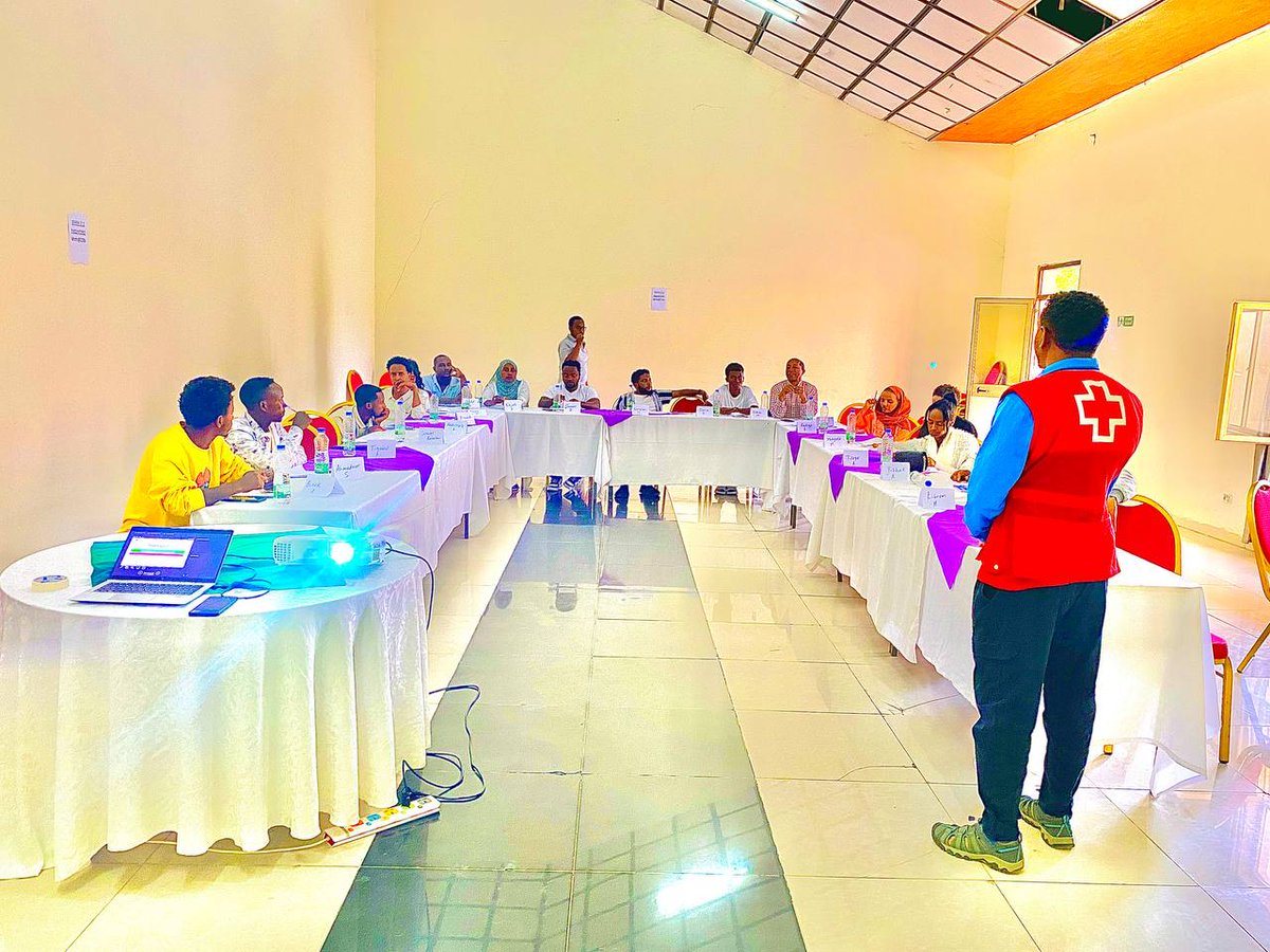 EthioRedCross's tweet photo. With support from #ICRC, ERCS Youth Development, Volunteer and Membership Department conducted a three-day capacity-building training for youth leaders in Adama from September 23–25, 2026.
For more:
https://t.co/0YhU3XbhSA
We Live for Humanity
@ICRCEthiopia @ICRC https://t.co/Nx2kGxCEnn