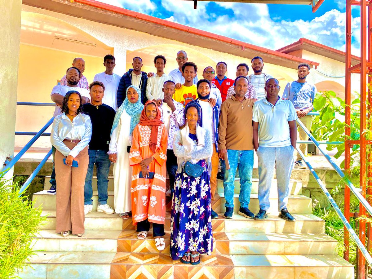 EthioRedCross's tweet photo. With support from #ICRC, ERCS Youth Development, Volunteer and Membership Department conducted a three-day capacity-building training for youth leaders in Adama from September 23–25, 2026.
For more:
https://t.co/0YhU3XbhSA
We Live for Humanity
@ICRCEthiopia @ICRC https://t.co/Nx2kGxCEnn