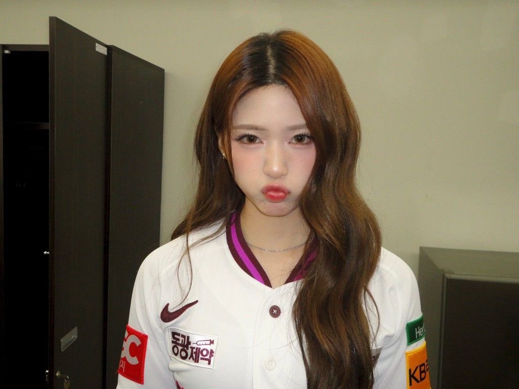 uminanwpsk's tweet photo. 이만큼잘어울림.. 
너네가커플아니면누가커플해 https://t.co/syClM6i2pZ