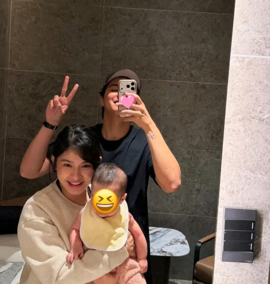 lakimmaina01's tweet photo. my source of happiness!💜

Mahal ko kayo kahit walang sumusupport sakin!🫶🏻 https://t.co/0JkjK3VZdS
