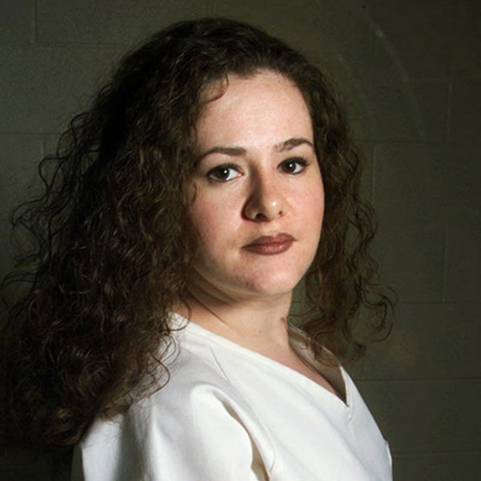 KarineOmry's tweet photo. Tennessee plans to execute #ChristaPike on September 30.
At the time of the crime, she was living with brain damage, bipolar disorder and severe trauma without the treatment she needed.
Mental illness is not a crime.
Call @GovBillLee 615-741-2001 urge him to grant mercy. https://t.co/1GVwh0rPxe