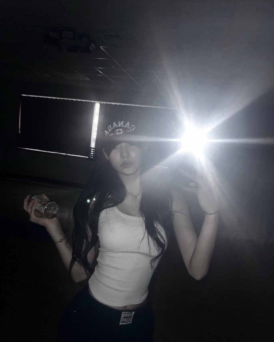 cooldabao's tweet photo. 260928 #나라 IG

#JELLYFISHNGG #NARA https://t.co/G3SfokFeXx