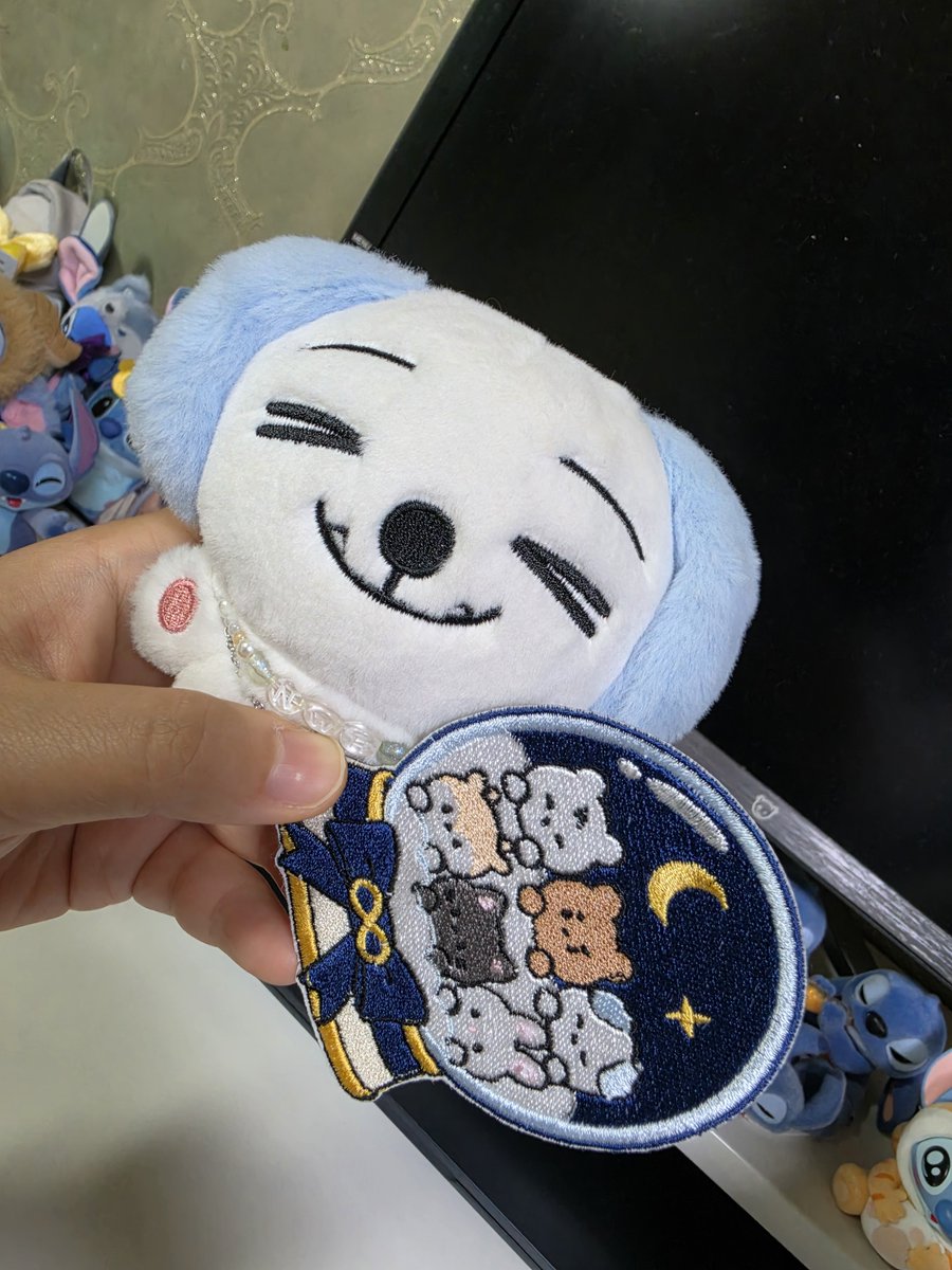 jamong_i23's tweet photo. @Pinki0429 
원스타님 
초귀요미 와펜이 제 품에 도착했어요! 
왕크고 왕귀여움 효니 머리크기😆😆
사진으로 봐도 귀엽지만 실물이 진짜짱짱👍
다음에 기회되면 꼭 답례하고 싶어요😘
감사합니다. 소중하게 쓰겠습니다.🫶
(진짜 귀엽당..) https://t.co/eB7j1YHp5R