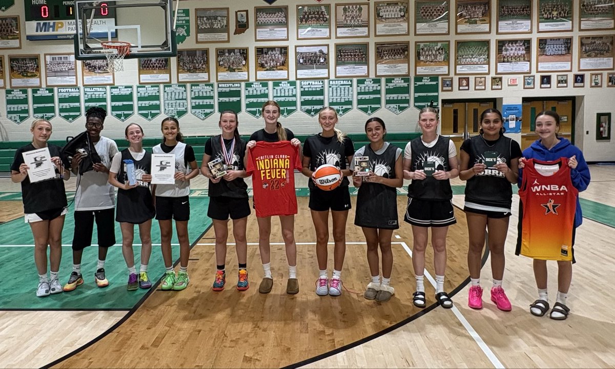 coachbeckett's tweet photo. We celebrated the 10th anniversary of IGBRR Preseason Prospect Camp Sunday with some giveaways. As always thanks for the tremendous support from our basketball community. ❤️🏀
#PPC26 https://t.co/lyQ3ZB15w0