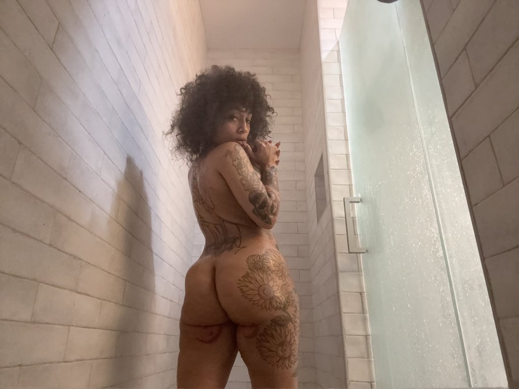 fttqueen tweet picture