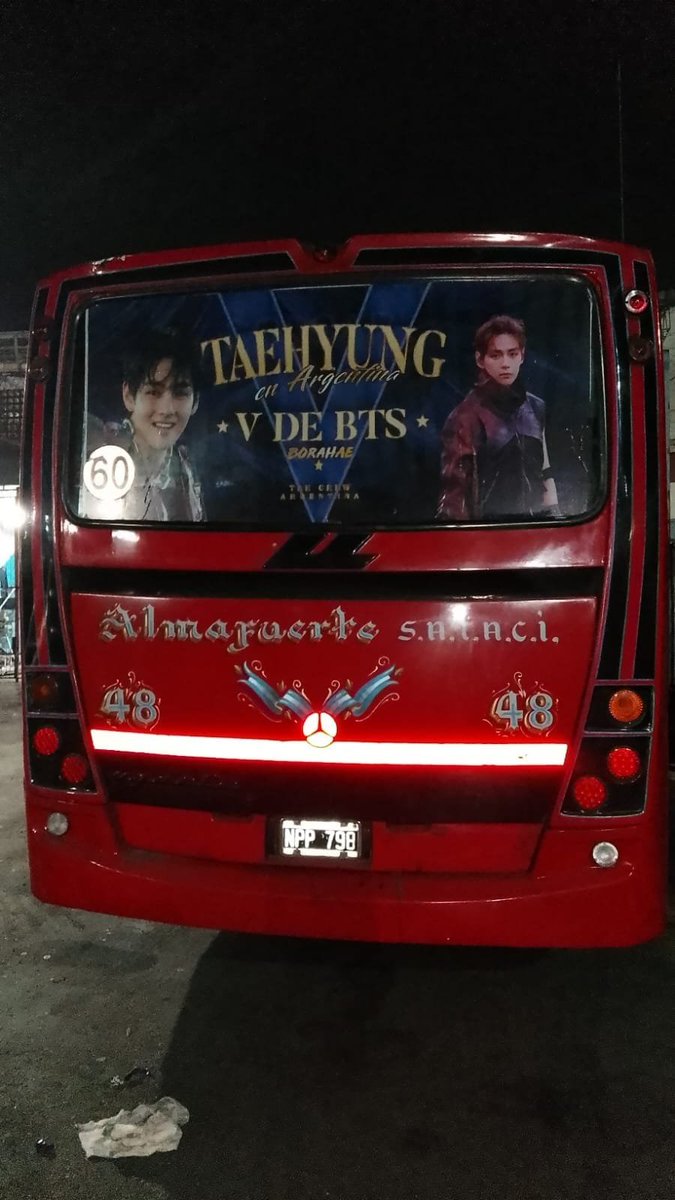 TaeStreamArg's tweet photo. A toda nuestra comunidad 💜🇦🇷

Queremos aclarar que los comentarios negativos hacia Taehyung que se han visto en los  citados del   Tweet de TAEGUIDE, NO nos representan como fandom argentino de V

Acá en Argentina a Taehyung se lo ama, se lo respeta y se lo espera con muchísimo amor. Llevamos meses trabajando en proyectos con el grupo de Tae Crew Argentina para darle la bienvenida más linda cuando llegue con BTS.

El fandom argentino de Taehyung es amor, es unión y es apoyo incondicional. No dejemos que unos pocos comentarios empañen todo  el cariño que le tenemos a Tae en Argentina 

 💜