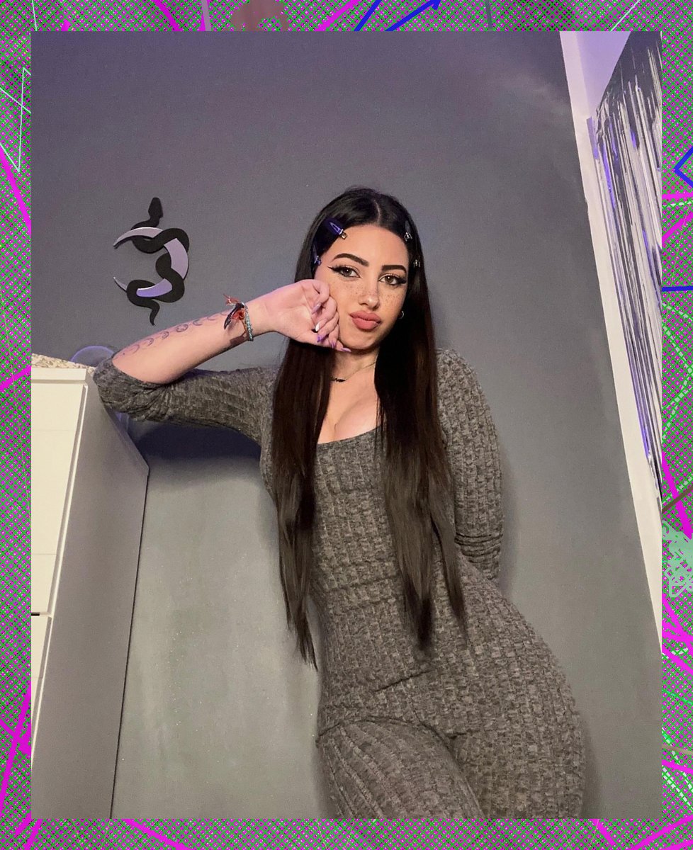 Whitef_3Ka's tweet photo. Yerel rota: kale. bölge rehberi kapsamında merkezefendi🧭 @ฬesCortฬ@ beyağaç — denizli🏞️ — baklan; alışveriş ve ukhlkiz gezi. https://t.co/tWnNOZQ9Of