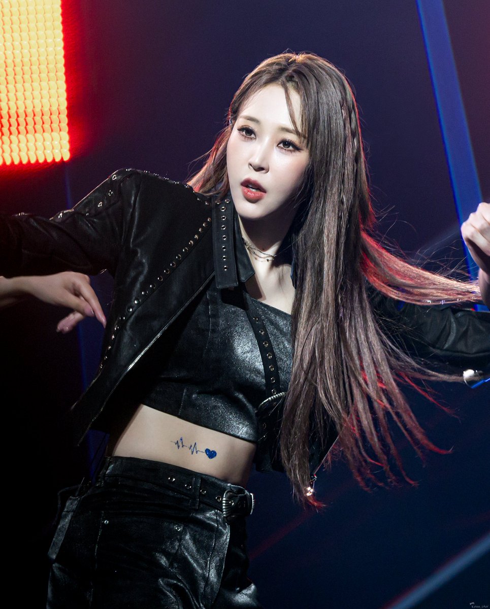 k_moo_star's tweet photo. [ Moonbyul 문별🐹 ]                                                     
260719 마마무 WORLD TOUR [4WARD]             
IN MACAU D2 (5)                          

#마마무 #MAMAMOO #문별 #MoonByul #ムンビョル https://t.co/T6jsT8TKAy