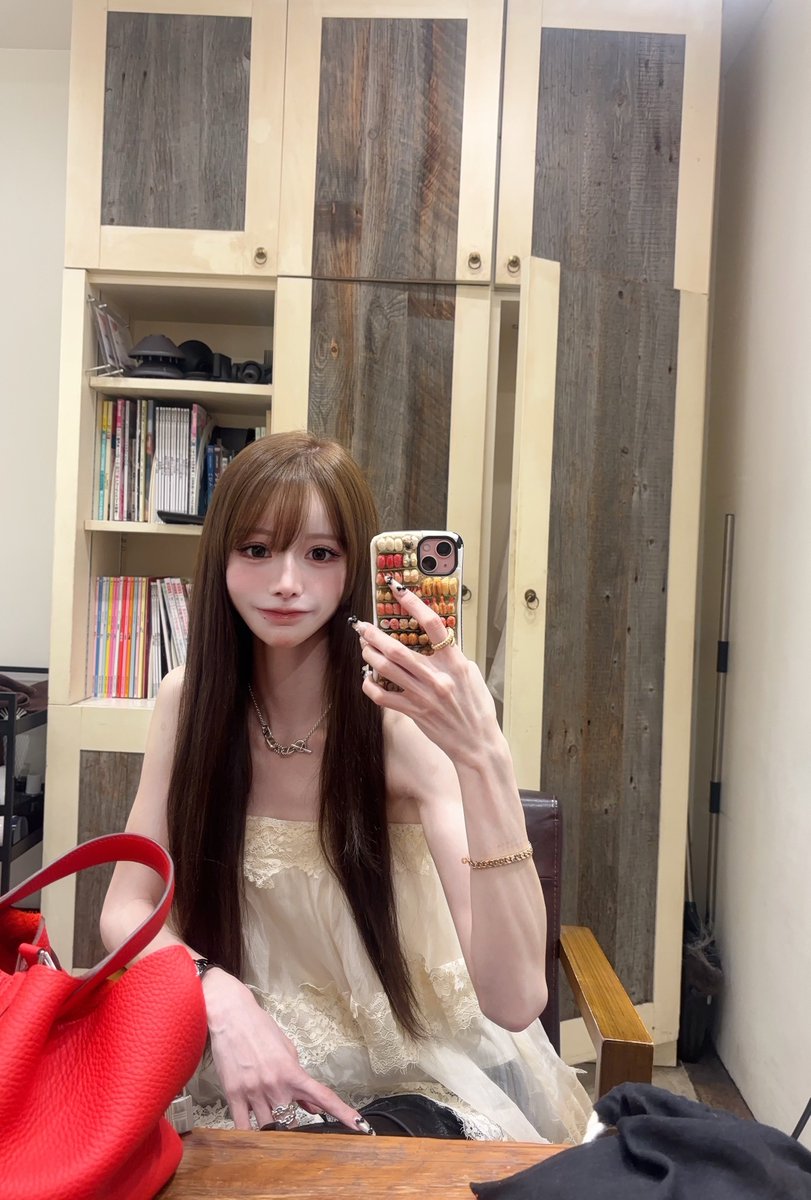 garigobu's tweet photo. 「可愛くなりたい」と言いながら食べる、サボる。その繰り返しで変われるほどダイエット甘くない。 https://t.co/2fJ8N2vJrl