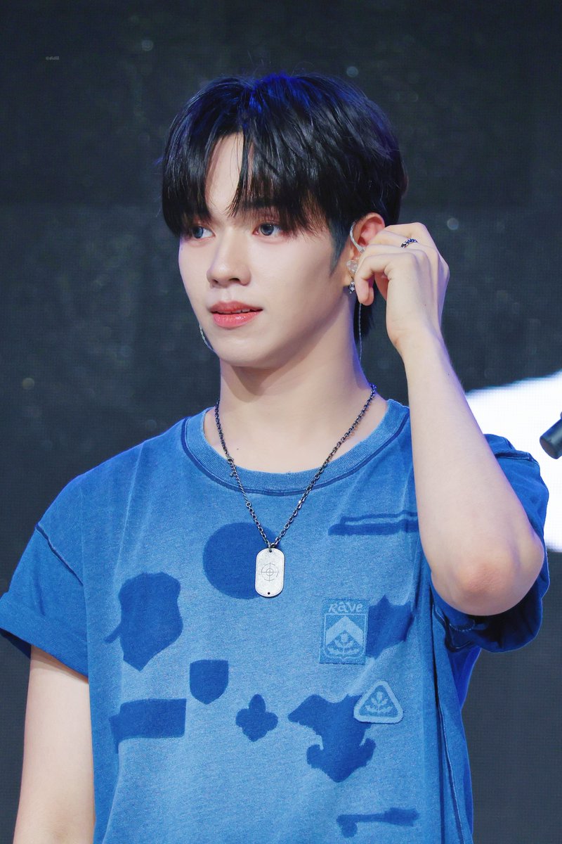 didiii_up's tweet photo. 260928 배재대 축제
#아홉 #제이엘 
#AHOF #JL https://t.co/BVnYHGIrsL