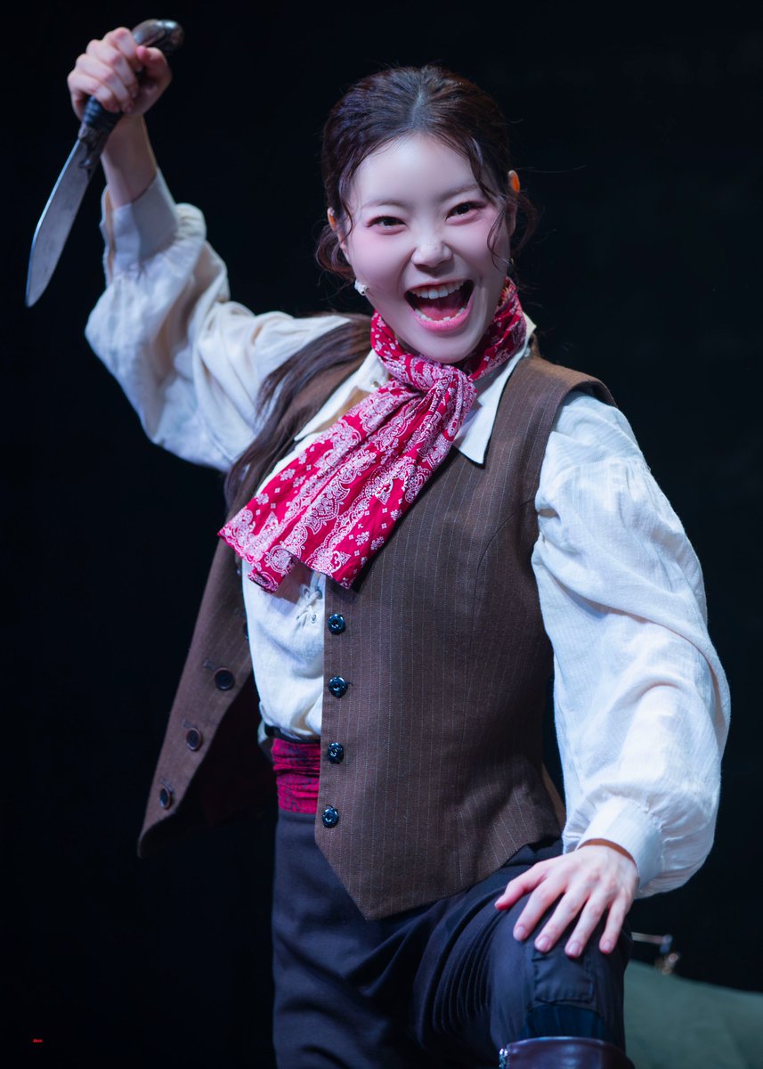 deer_photos's tweet photo. 260927 뮤지컬 청새치 낮 🎣
막공 포토타임    

밀러/루소 役 |  #이지연 배우 https://t.co/7yOO49WvQ3